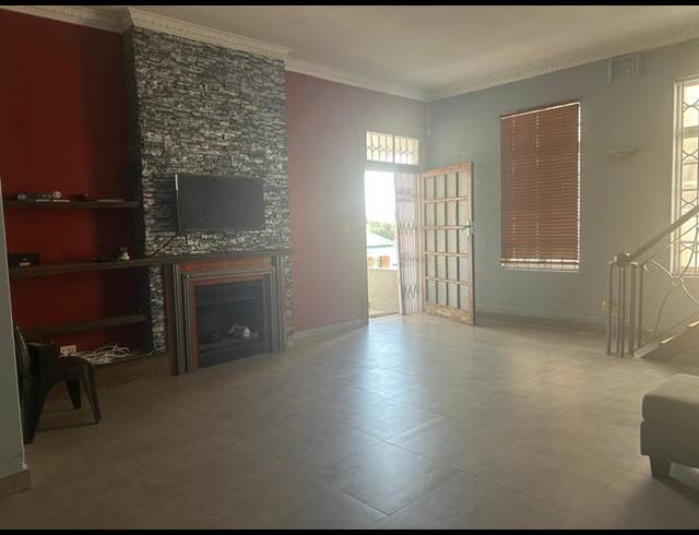 3 BEDROOM HOUSE FOR SALE IN GLENWOOD